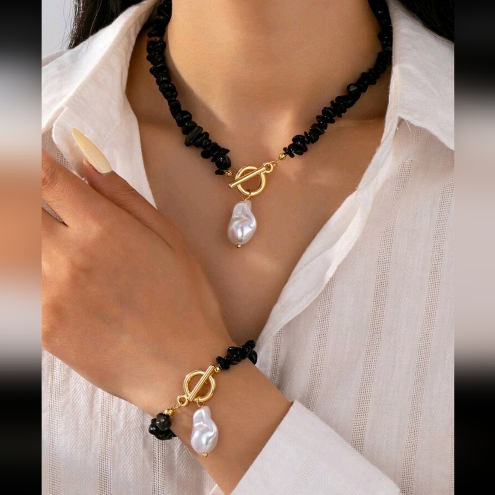 BRAND NEW ** Elegant Black Agate and Gold Jewelry Set with Baroque Pearl Accents